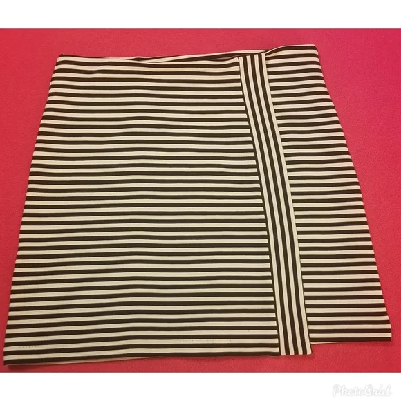 Joe Fresh Black and White Striped Mini Skirt - Picture 2 of 5